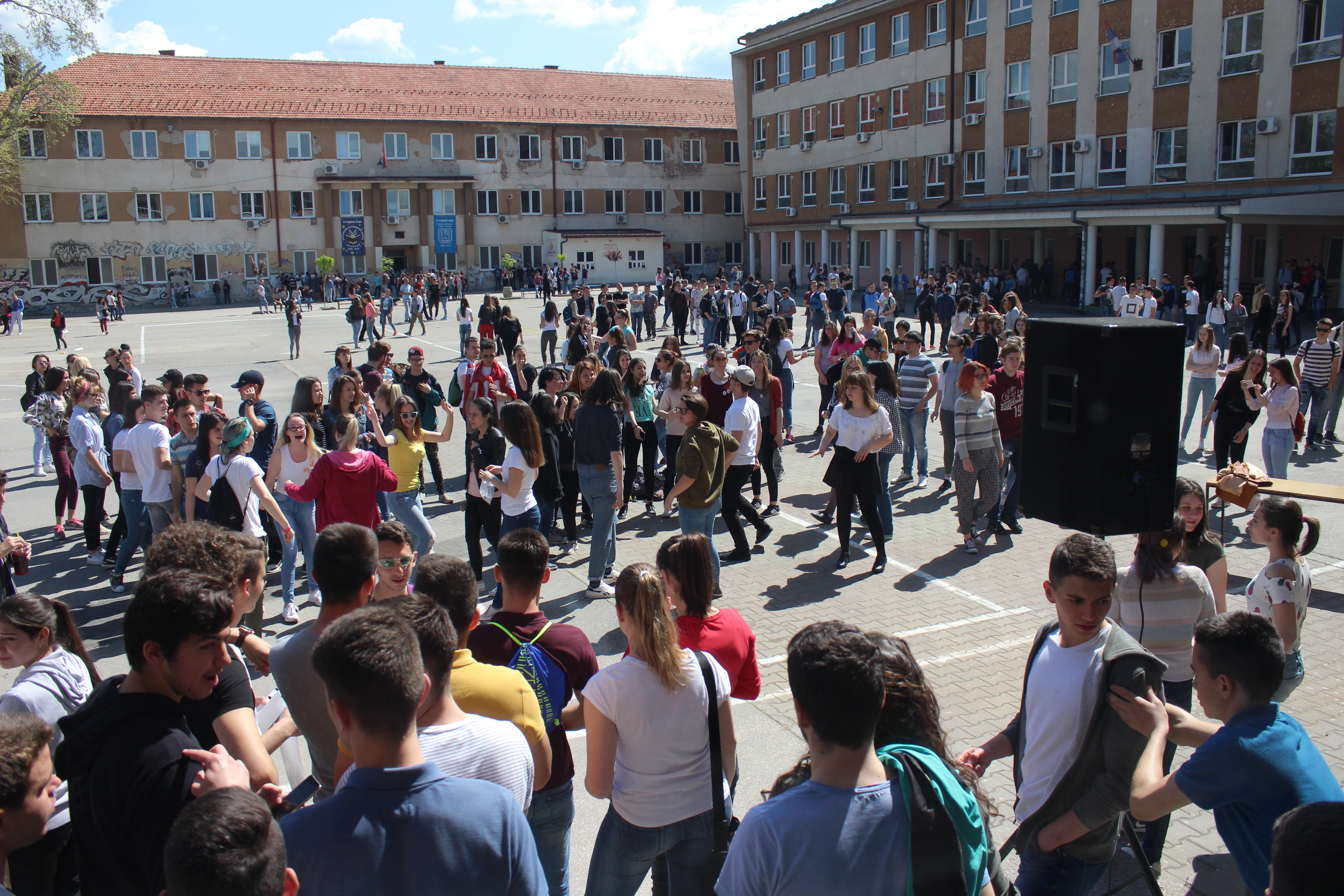 Kampanja za izbor predsednika đačkog parlamenta zaječarske gimnazije