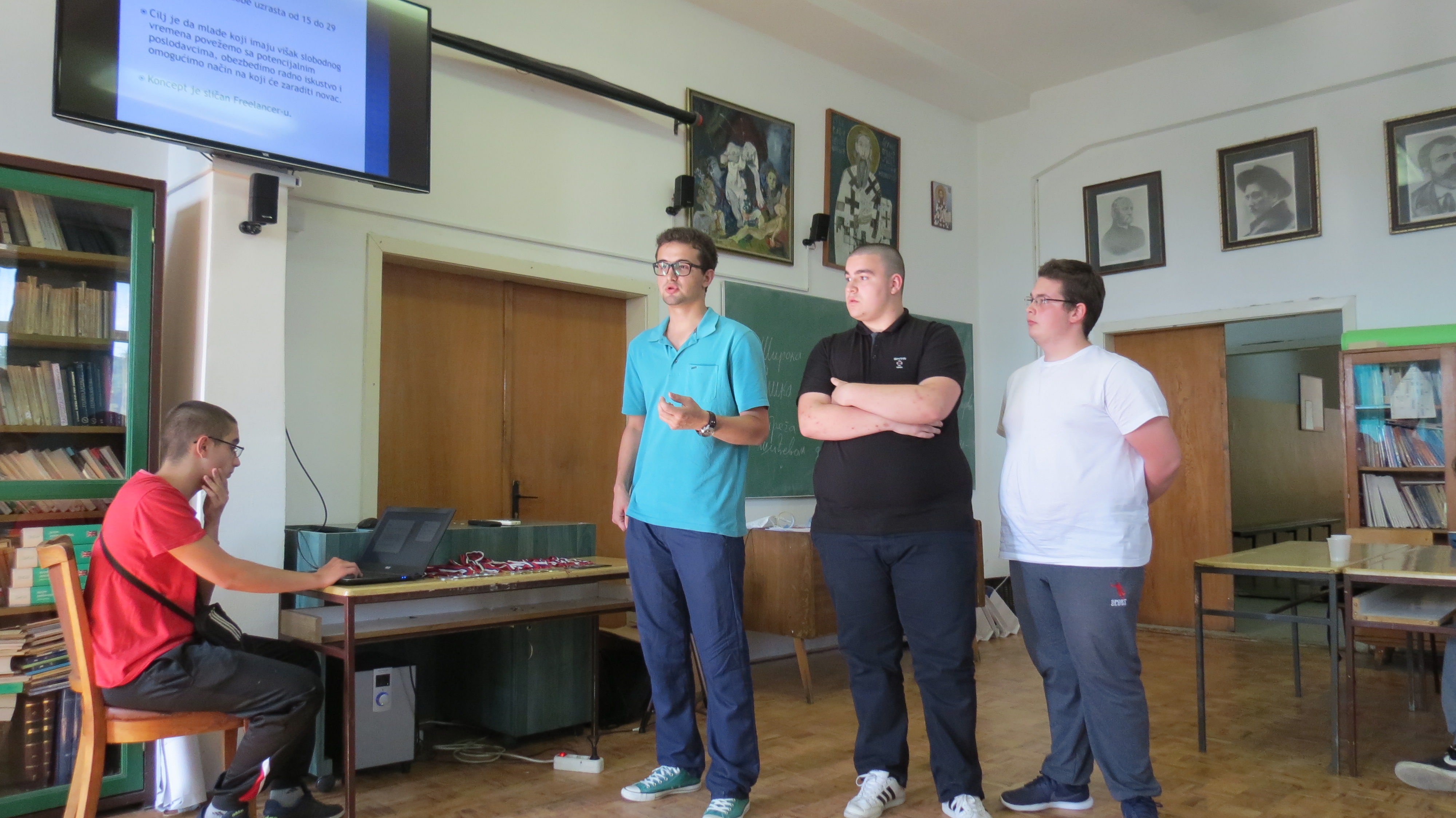 Prezentacija timskih rešenja tokom Hakatona.